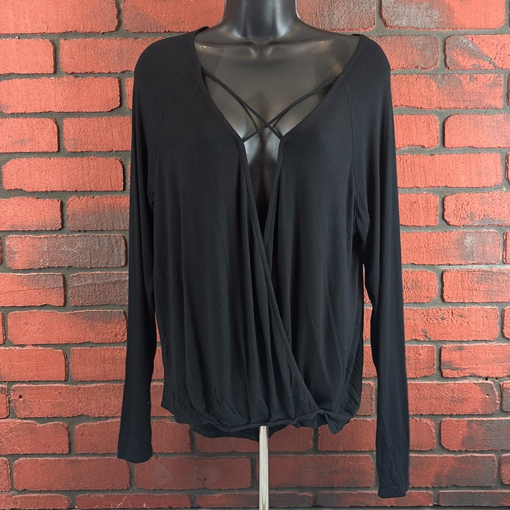 Alya‎ Shirt Womans Small Black Crossover Long Sleeve